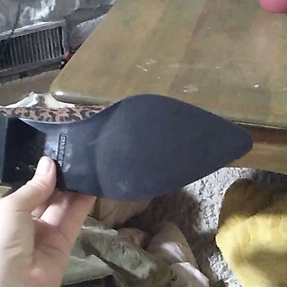 Marc Fisher Missir Chelsa leather leopard boots. Size 8.5 - Picture 4 of 5